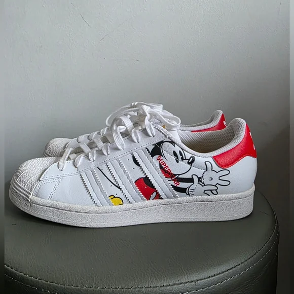 Adidas x Disney Mickey Mouse Superstar Sneakers Unisex 7M | 8.5W - Picture 3 of 13